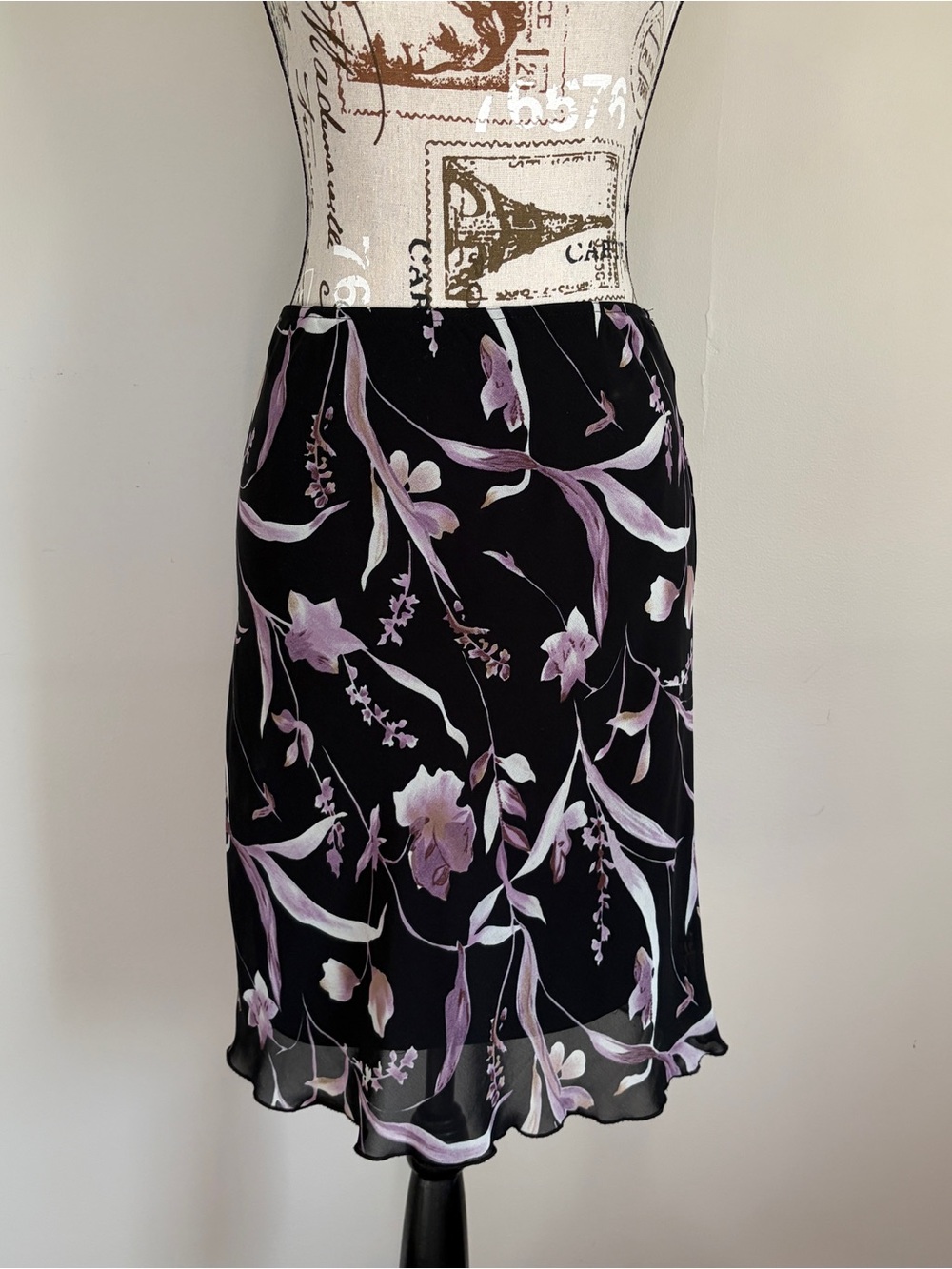Vintage Black & Lilac Floral Skirt